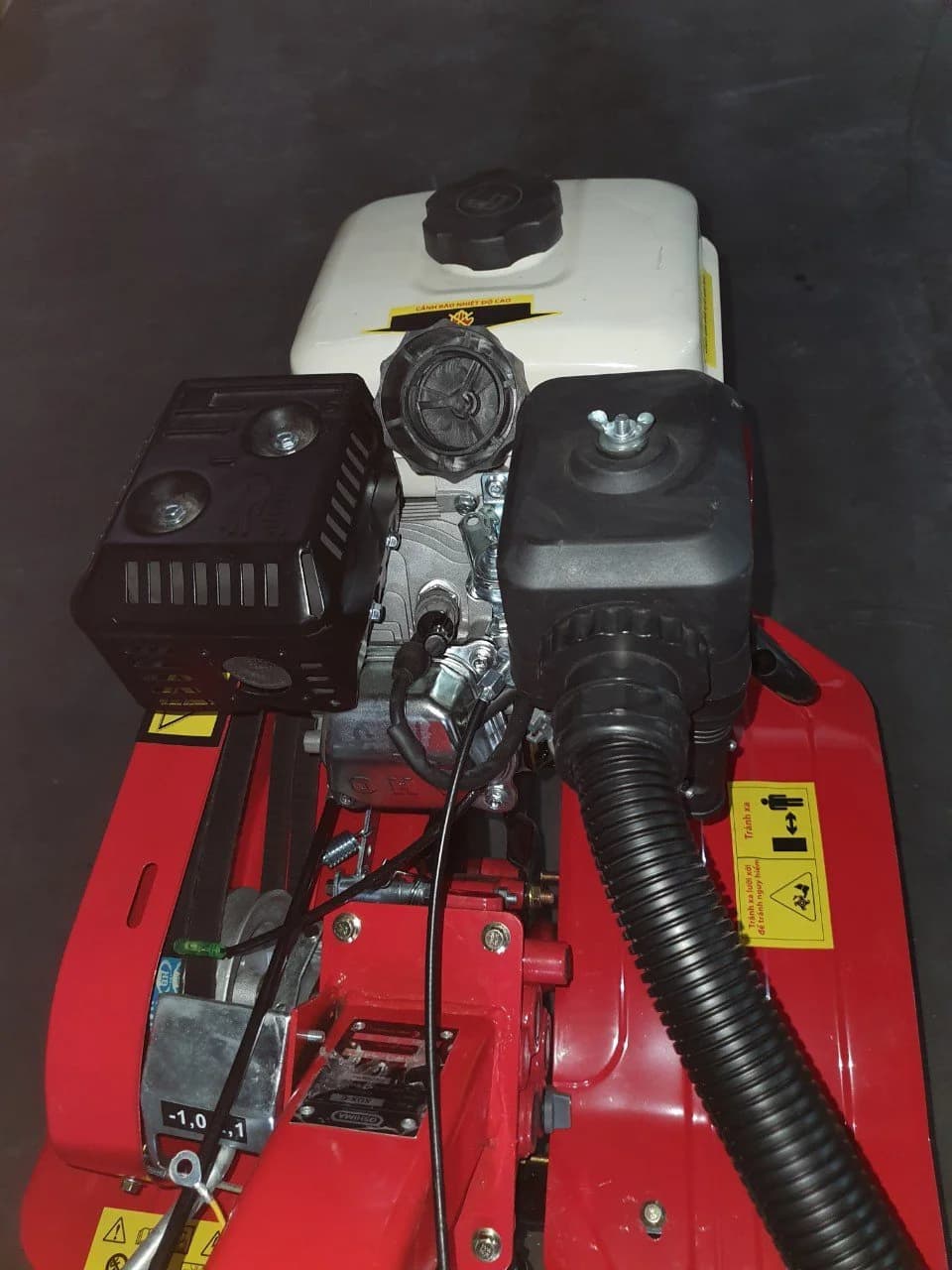 Máy Xới Đất Oshima XDX-C 7.0HP Đỏ 4 Thì Chính Hãng – Giải Pháp Làm Đất Hiệu Quả - Góc nhìn 7